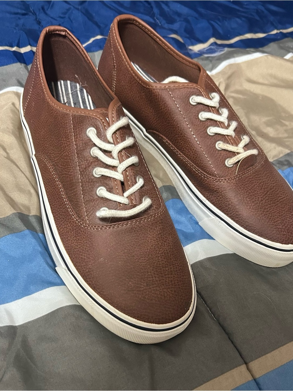 Nautica Men's Brown Leather-Textured Slip-On Sneakers with White Laces